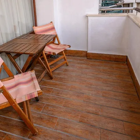 за гости затворен комплекс емералд *