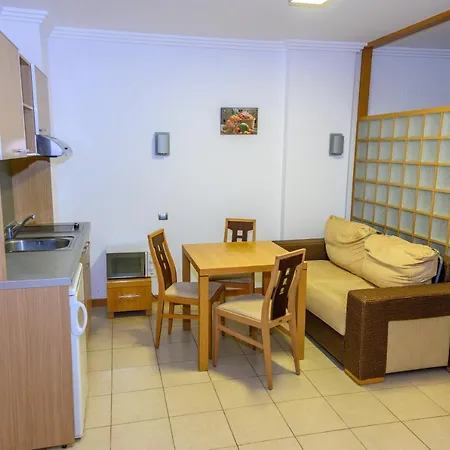 Apartment за гости затворен комплекс емералд *