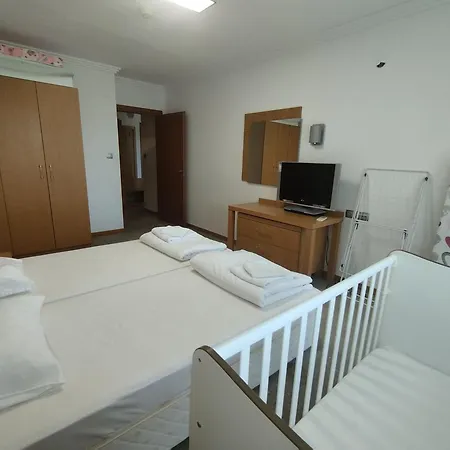 за гости затворен комплекс емералд * Ravda