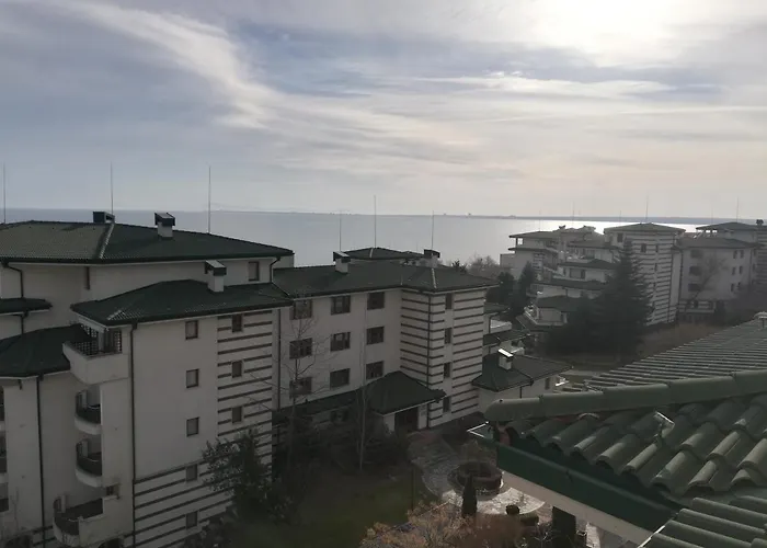 за гости затворен комплекс Равда