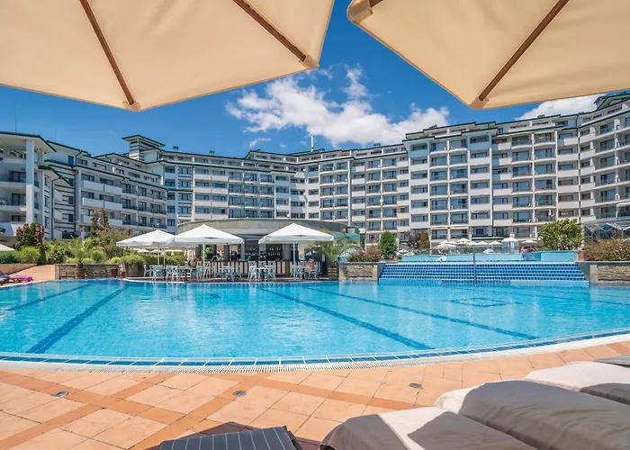 за гости затворен комплекс Апартамент Равда