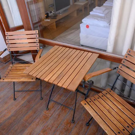 Apartment за гости затворен комплекс емералд Ravda