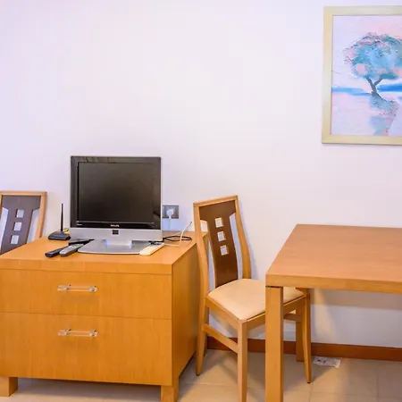 Apartment за гости затворен комплекс емералд Ravda