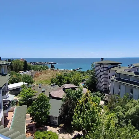 Apartment за гости затворен комплекс емералд