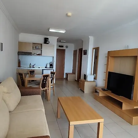 Apartment за гости затворен комплекс емералд *