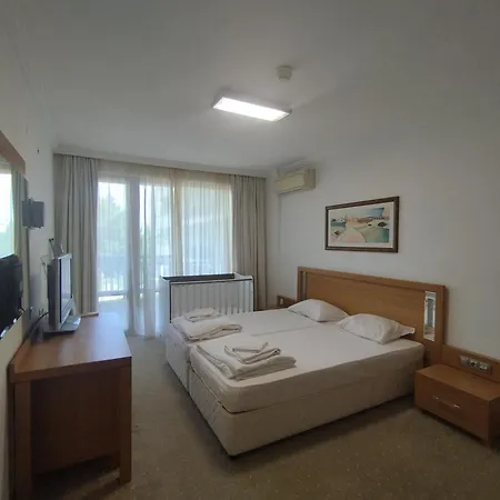 Apartamento за гости затворен комплекс емералд