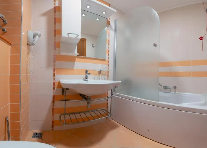 за гости затворен комплекс емералд Appartement