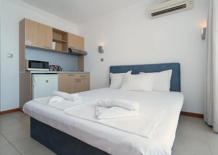 за гости затворен комплекс емералд