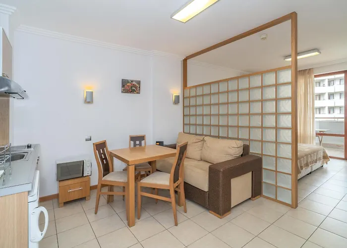 Appartement за гости затворен комплекс емералд *